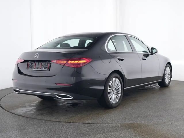 Mercedes-Benz C 180 AVANTGARDE Sedan