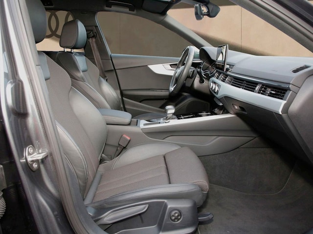 Audi A4 35 TDI Avant S-Line S-Tronic