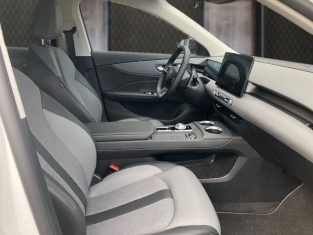 MG MGS5 64 kWh EV Luxury