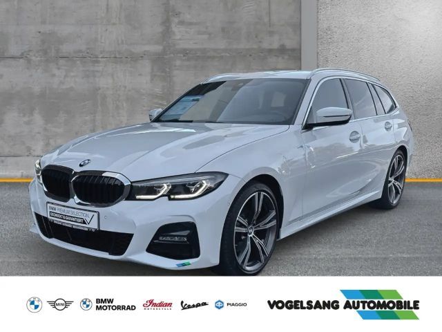 BMW 320 320d M-Sport Touring xDrive