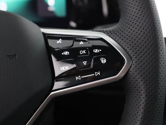 Volkswagen Golf DSG R-Line