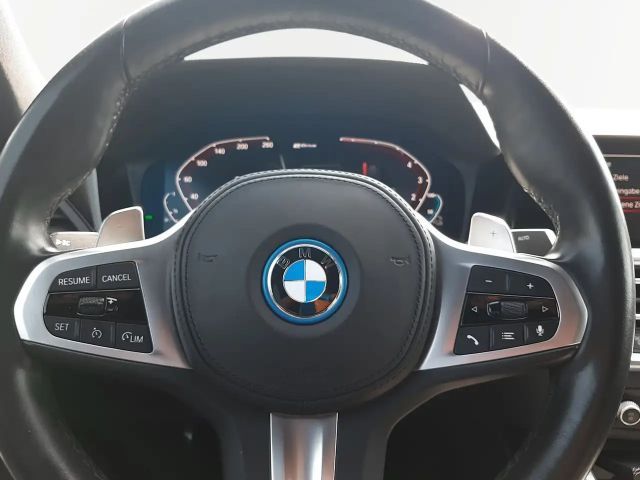 BMW 330 330e M-Sport Sedan