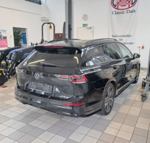 Volkswagen Golf 1.5 eTSI DSG Golf VIII Variant