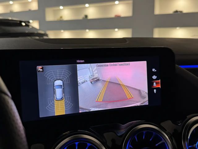 Mercedes-Benz GLA 200 AMG Line