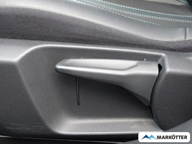 Peugeot E-2008 Allure Pack