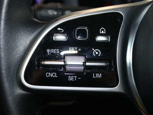 Mercedes-Benz CLA 180 Shooting Brake