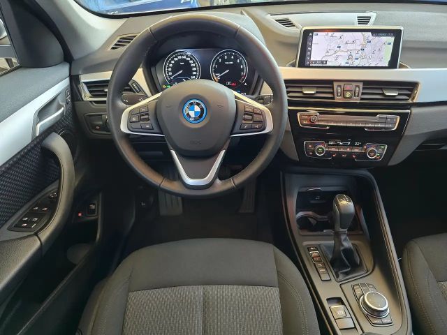 BMW X1 25e Hybrid Allrad A. neuwertiger Zustand -8.400 km