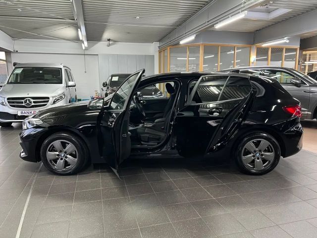 BMW 116 116d Advantage pakket Sedan