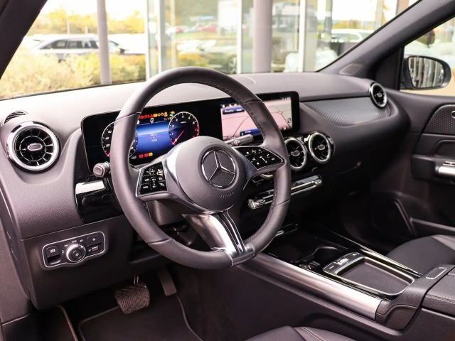 Mercedes-Benz B 200 Progressive Sedan