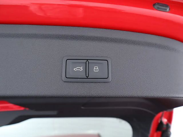 Audi A3 45 TFSI Hybride S-Line Sedan