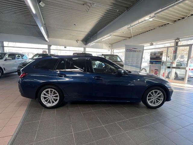 BMW 320 320d Touring xDrive