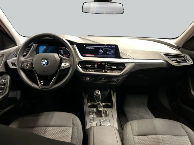 BMW 118 118i Advantage pakket Sedan