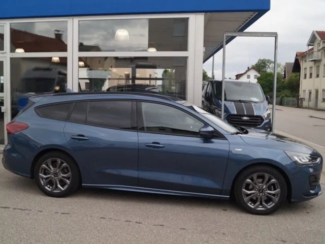 Ford Focus ST Line Wagon
