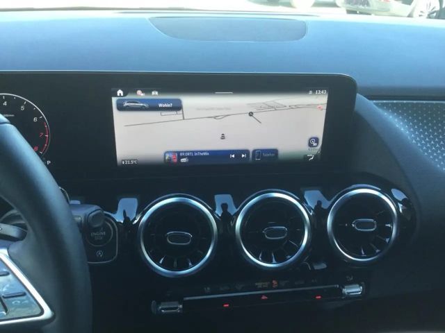 Mercedes-Benz B 180 Progressive