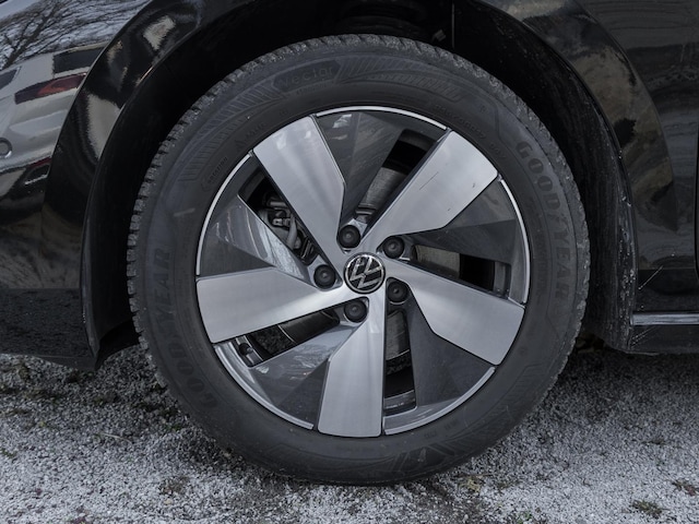 Volkswagen Passat 1.5 eTSI Business DSG Variant