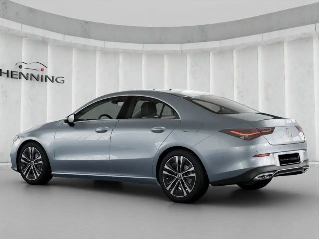 Mercedes-Benz CLA 180 Coupé Progressive