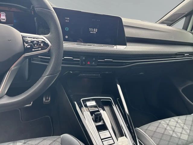 Volkswagen Golf R-Line Variant