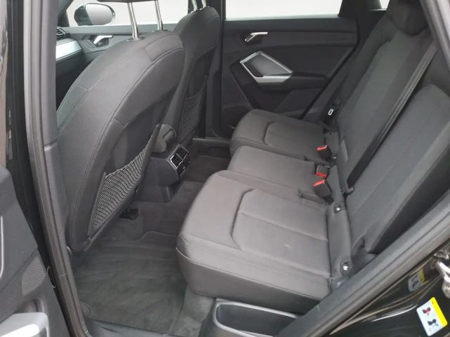 Audi Q3 35 TDI S-Line S-Tronic