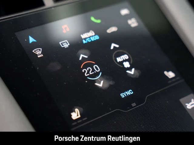 Porsche Taycan 4 Cross Turismo