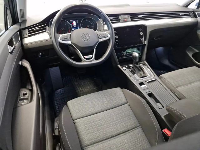 Volkswagen Passat 4Motion Business DSG Variant