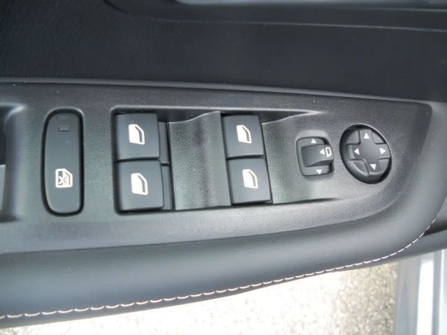 Peugeot 208 Allure Pack PureTech