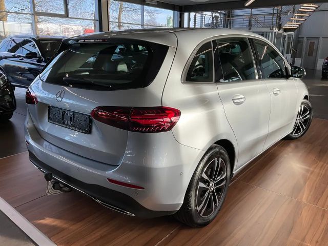 Mercedes-Benz B 180 Progressive