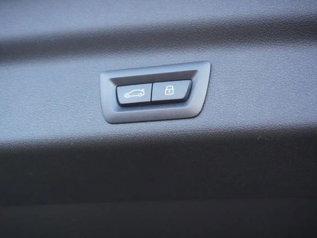 BMW X1 xDrive23d xLine Head-Up DrivingPro 360Kamera Harma