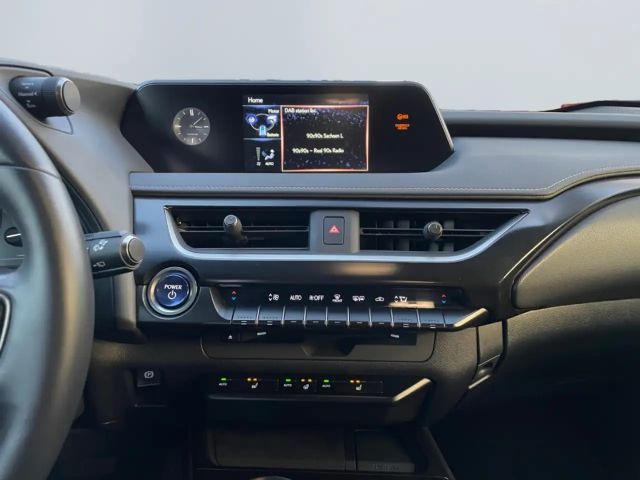 Lexus UX 250h Style Edition