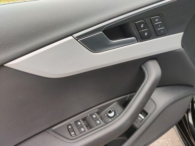 Audi A4 35 TFSI Avant S-Tronic