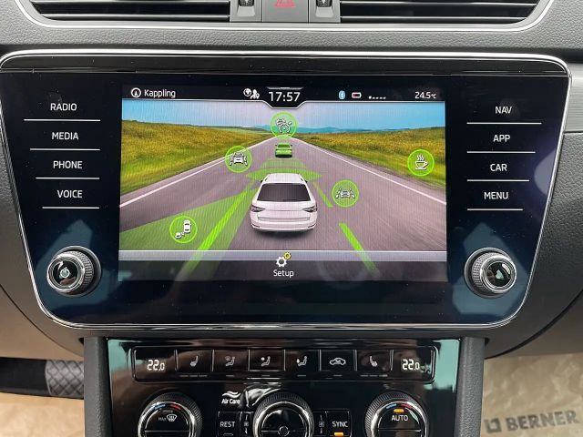 Skoda Superb Kombi 2,0 TDI DSG-LED-NAVI-ACC-VIRTUAL-WSSH-EL....