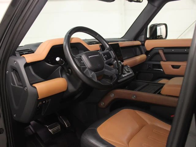 Land Rover Defender 110 Black Pack D300