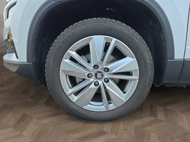 Skoda Karoq 1,0TSI 115PS Navi/LED/ACC/Kamera/Winterp.    **