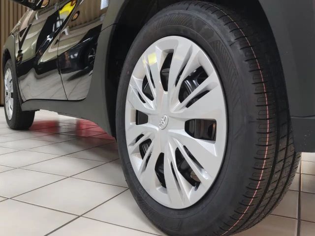 Toyota Aygo X Business Hatchback