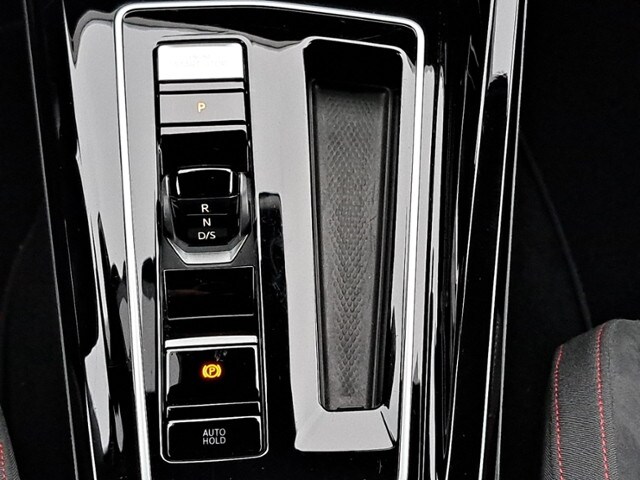 Volkswagen Golf 2.0 TSI DSG GTI