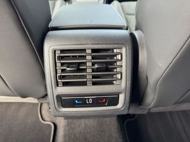 Volkswagen Golf 1.5 TSI Golf VIII