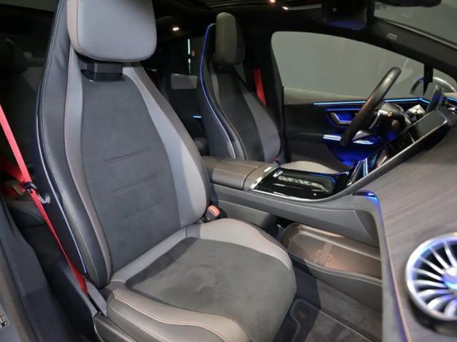 Mercedes-Benz EQE 300 AMG Line Sedan