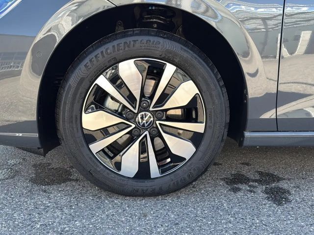 Volkswagen Golf Business DSG Variant