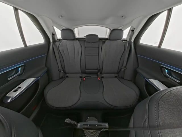 Mercedes-Benz E 220 AVANTGARDE E 220 d Estate