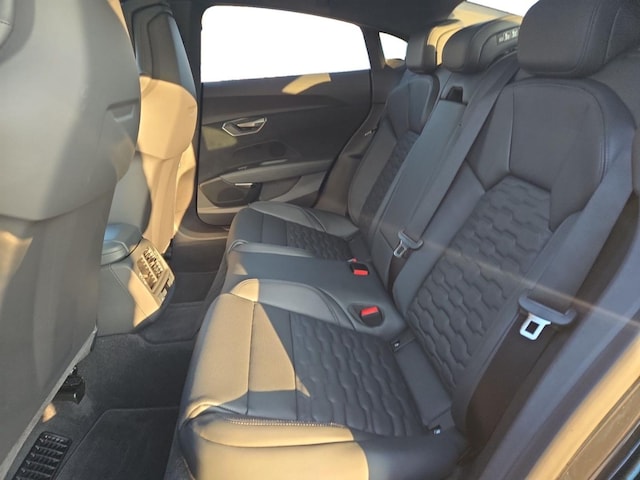 Audi RS e-tron GT Quattro