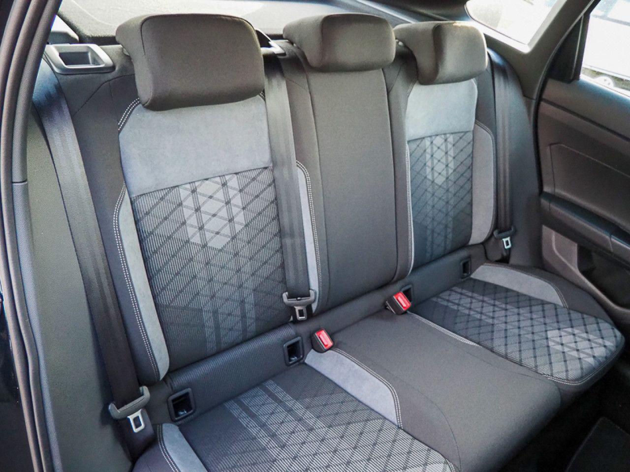 Volkswagen Taigo 1.5 TSI DSG R-Line