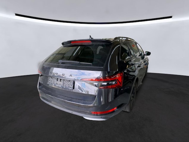 Skoda Superb 2.0 TSI Combi Sportline