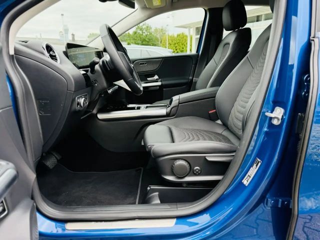 Mercedes-Benz B 200 Progressive Sedan