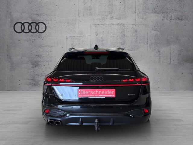 Audi A6 Avant Quattro S-Tronic