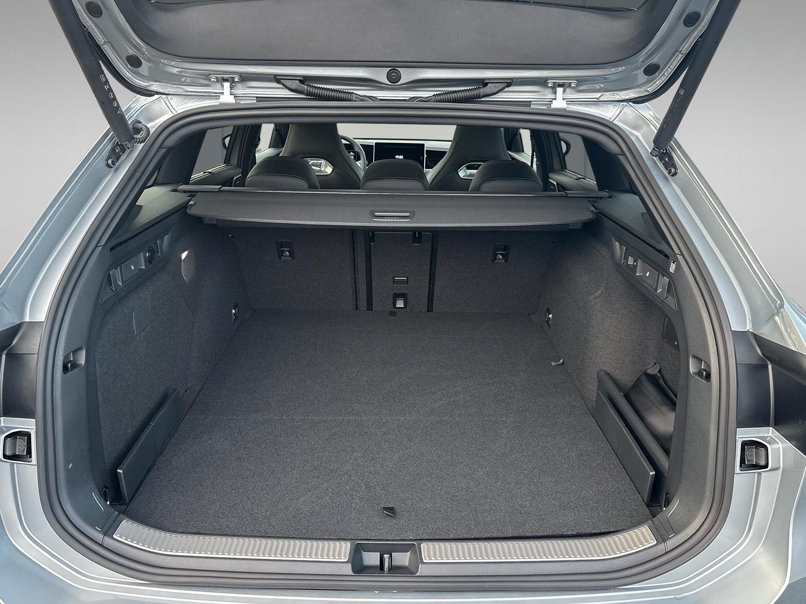 Volkswagen Passat R-Line Variant eHybrid