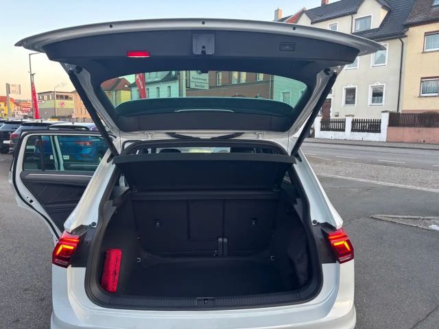 Volkswagen Tiguan 4Motion R-Line