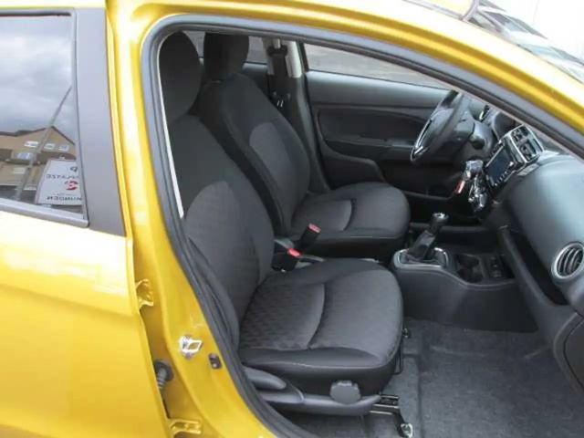 Mitsubishi Space Star Star