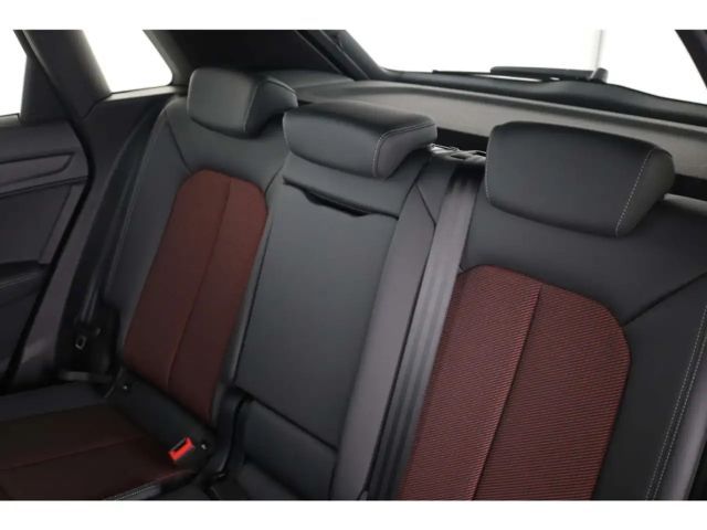 Audi Q3 35 TFSI S-Tronic
