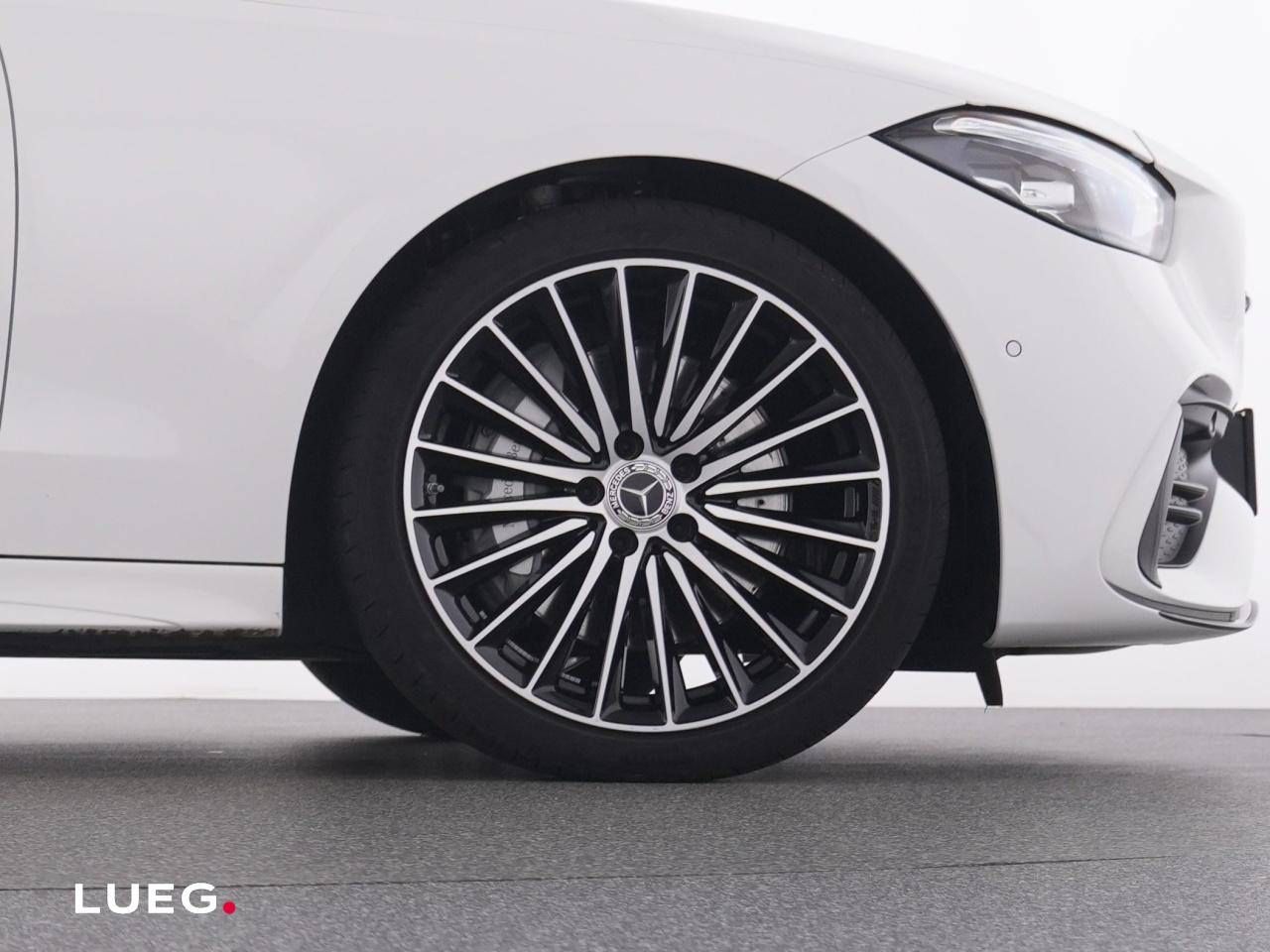 Mercedes-Benz C 180 AMG Line Sedan