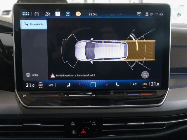 Volkswagen Golf 1.5 TSI Life Variant