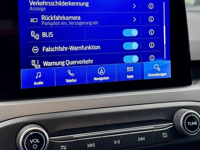 Ford Focus Cool & Connect